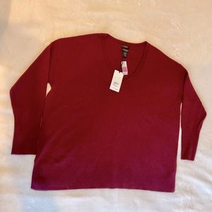 Hologen %100 cashmere cranberry sweater.